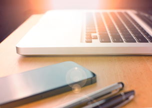 重庆借钱还钱平台电话有哪些？推荐这几个靠谱选择！